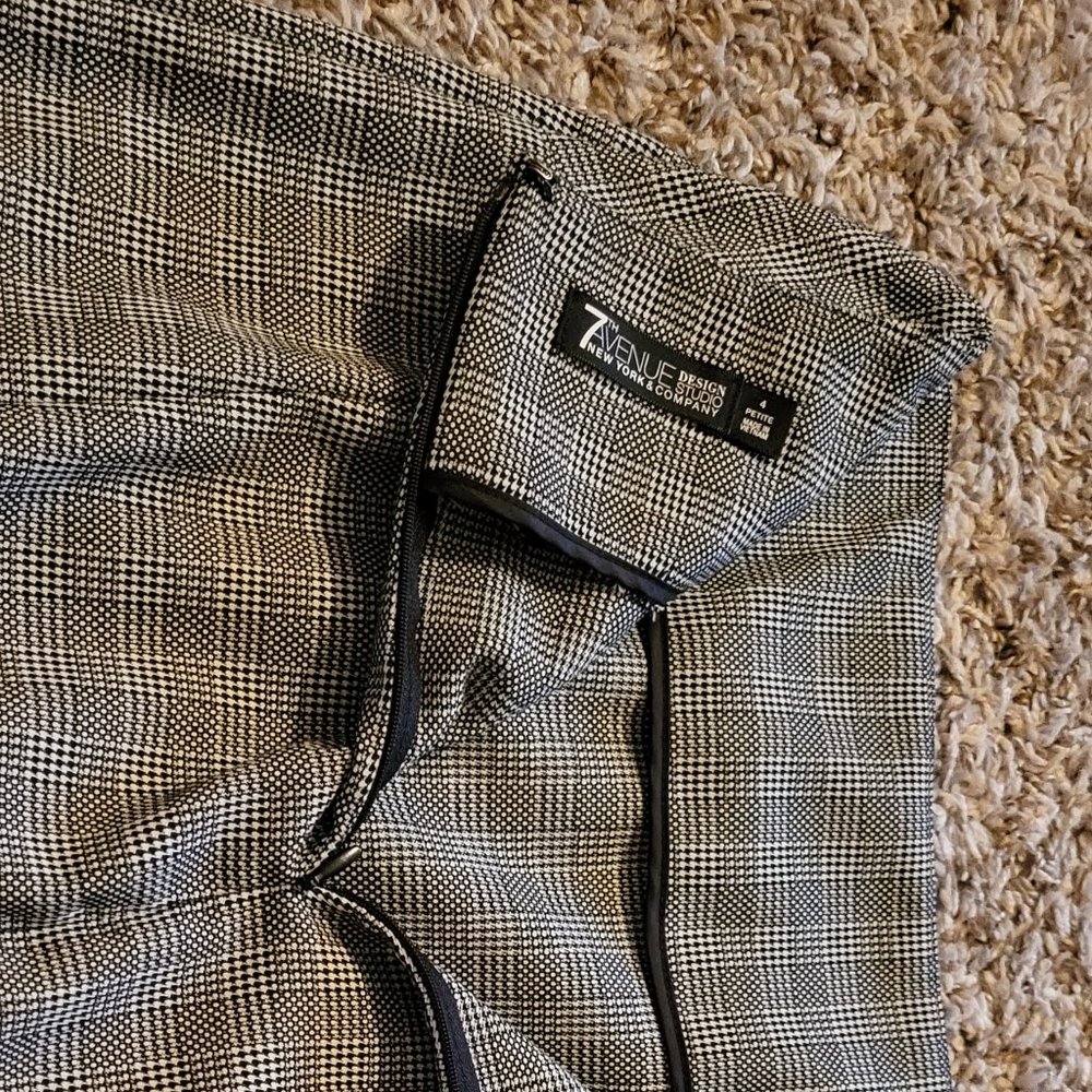7th Avenue New York & Co pencil skirt